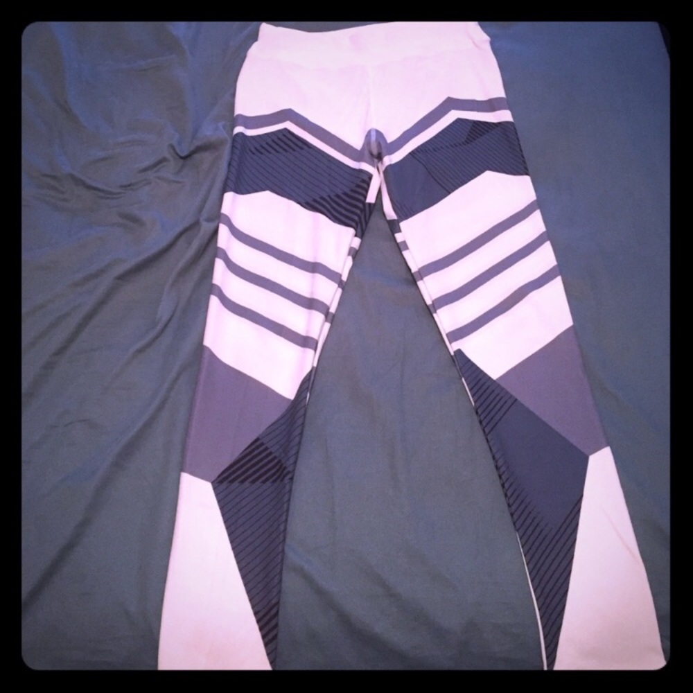 Black white and grey workout leggings